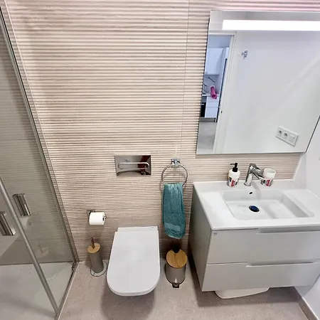 Lombok, Floor, Terrace, 2 Bedrooms And 2 Bathrooms Apartment Corralejo