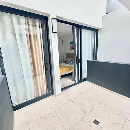 Lombok, Floor, Terrace, 2 Bedrooms And 2 Bathrooms Apartment Corralejo