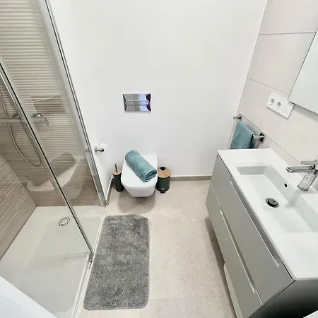 Apartment Lombok, Floor, Terrace, 2 Bedrooms And 2 Bathrooms